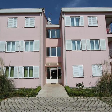 Apartments Lola Rovinj Buitenkant foto