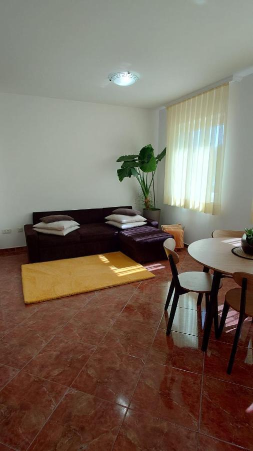 Apartments Lola Rovinj Buitenkant foto