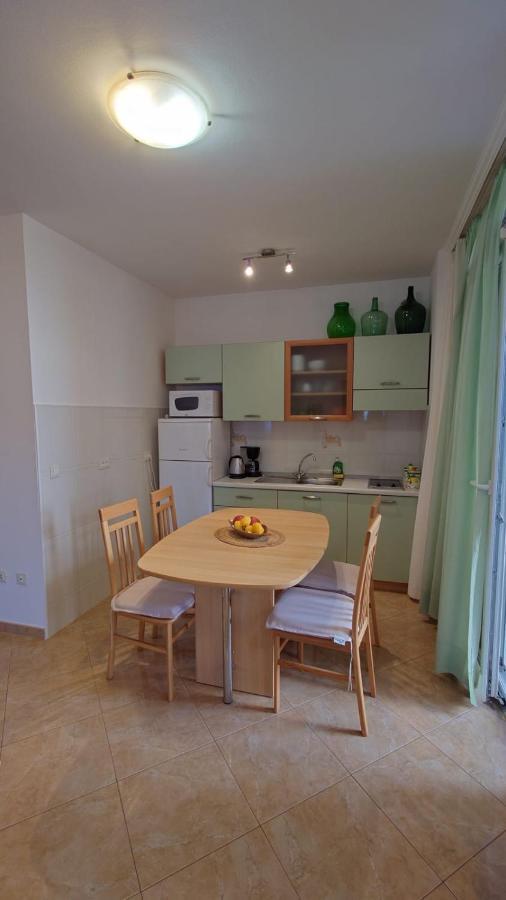 Apartments Lola Rovinj Buitenkant foto